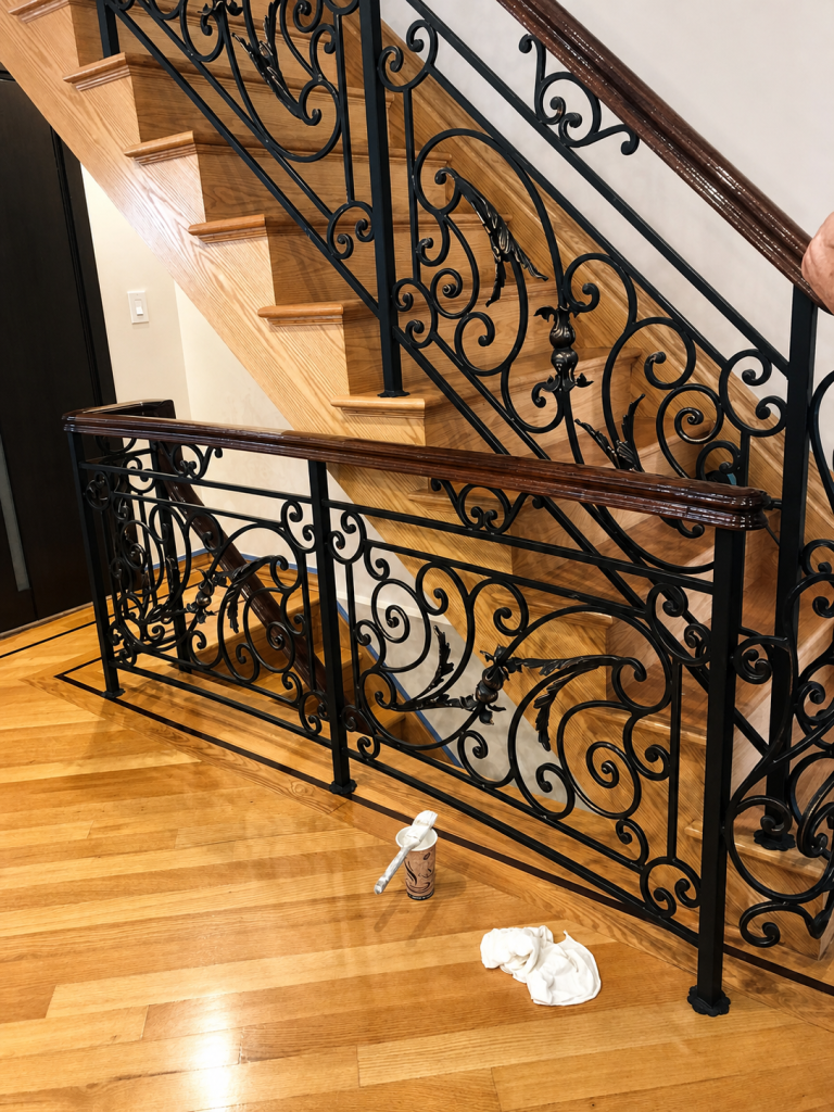 Ornamental gates and entry details — photo 4