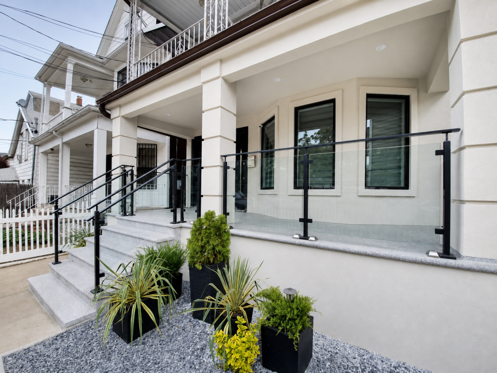 Contemporary glass entry railing — photo 2