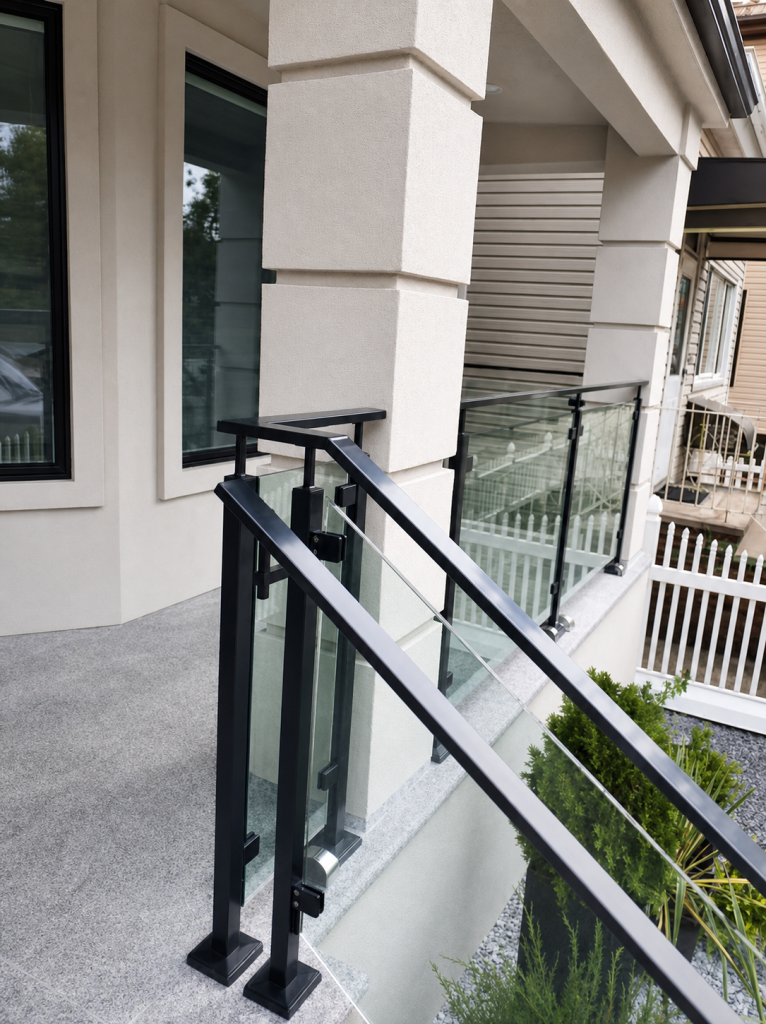 Contemporary glass entry railing — photo 4